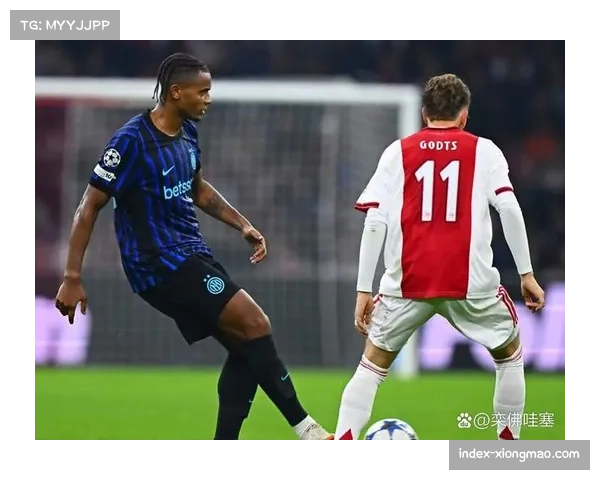 国米客场两球完胜阿贾克斯,小图拉姆头球双响展现空中优势 国米客场两球完胜阿贾克斯,小图拉姆头球双响展现空中优势