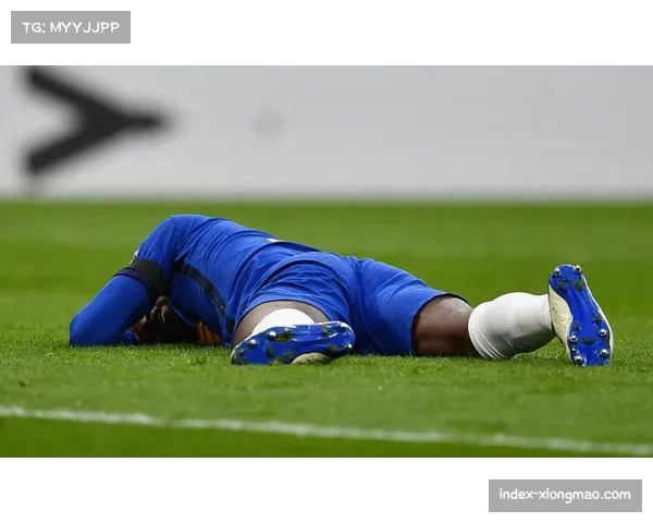 费利佩同队中场同样低迷 铁人中场控制力明显下降 费利佩同队中场同样低迷 铁人中场控制力明显下降